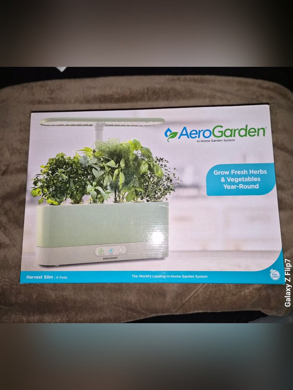 Aero Garden Harvestvslim 6 Pod Indoor Hydroponic Garden System - Brand New